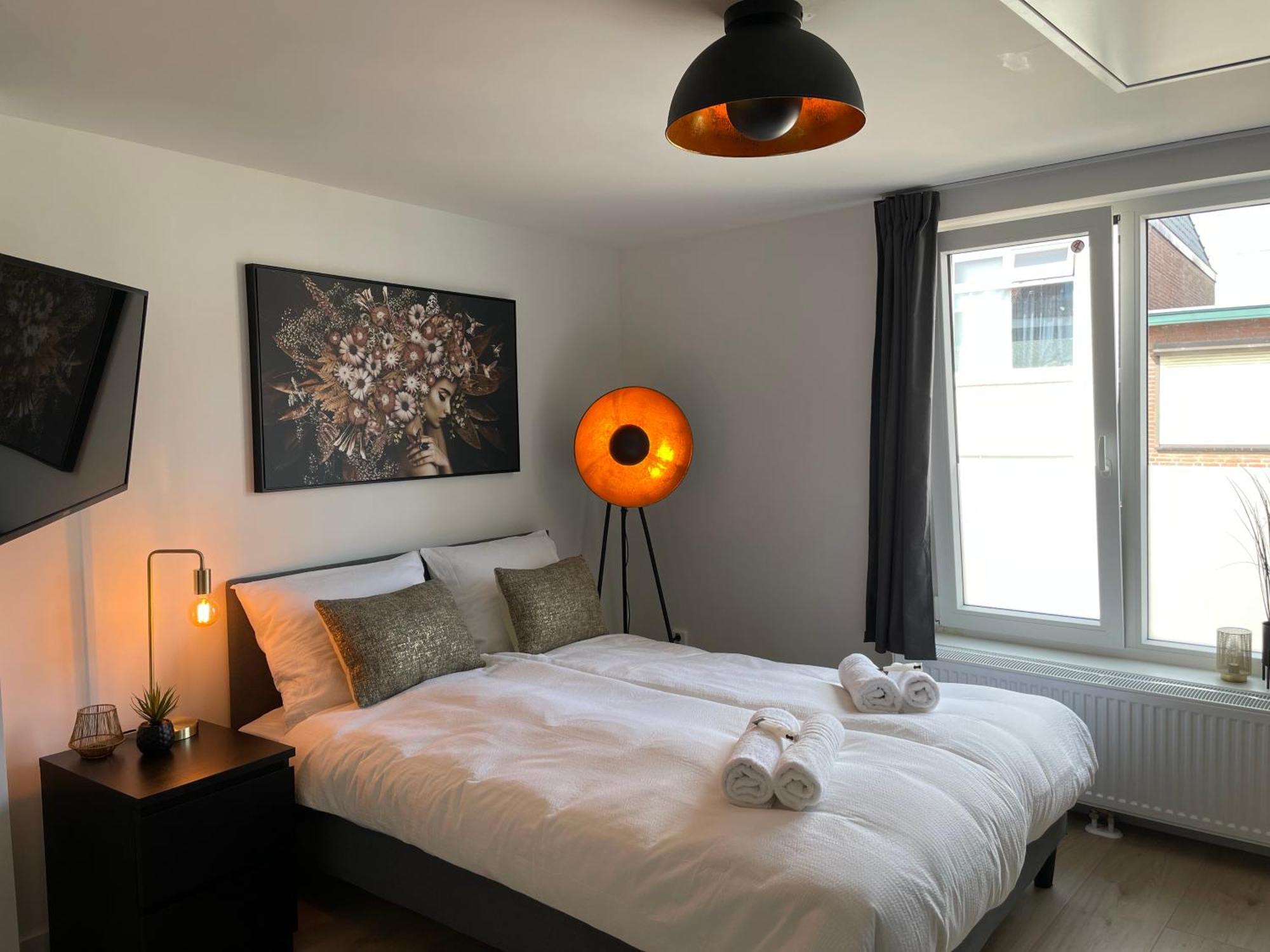 B&K Urban City Suites Tilburg Exterior photo