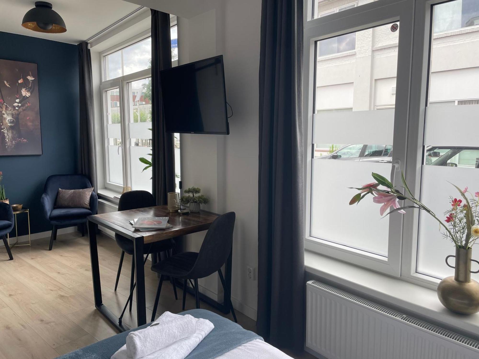 B&K Urban City Suites Tilburg Exterior photo